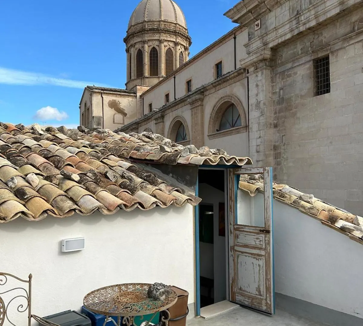 Апартаменты Cathedral'S House Комизо